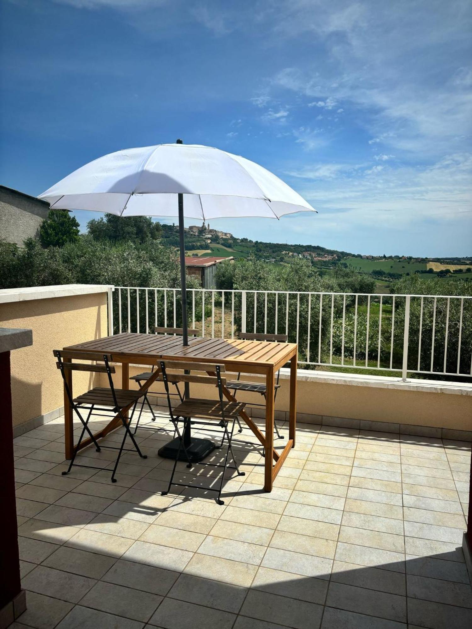 Olea B&B Montecosaro  Buitenkant foto